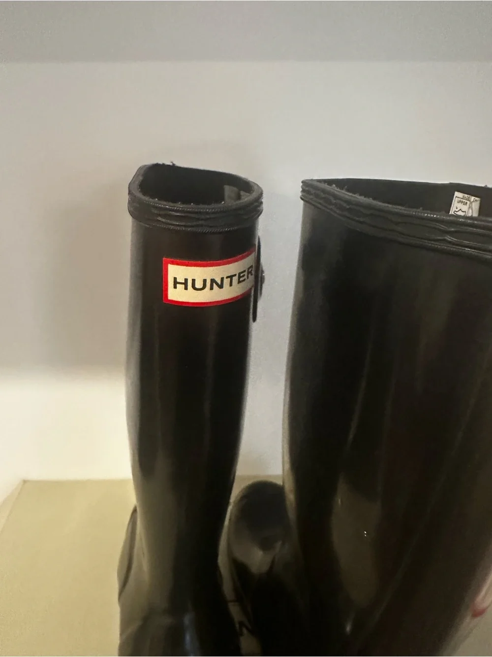 Hunter Original Tall Gloss Rain Boot in Black